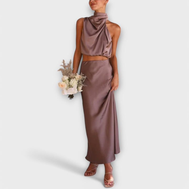 Gonna for an elegant look