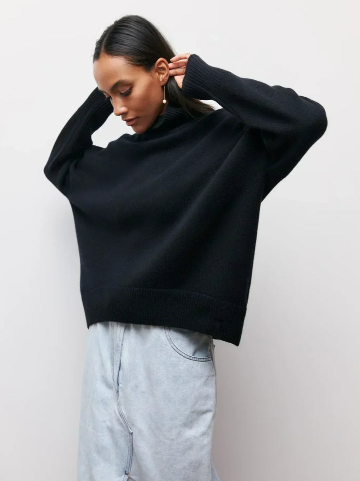 Eden - Elegant Oversized Turtleneck Knit Sweater